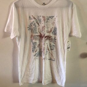 Men’s graphic tee